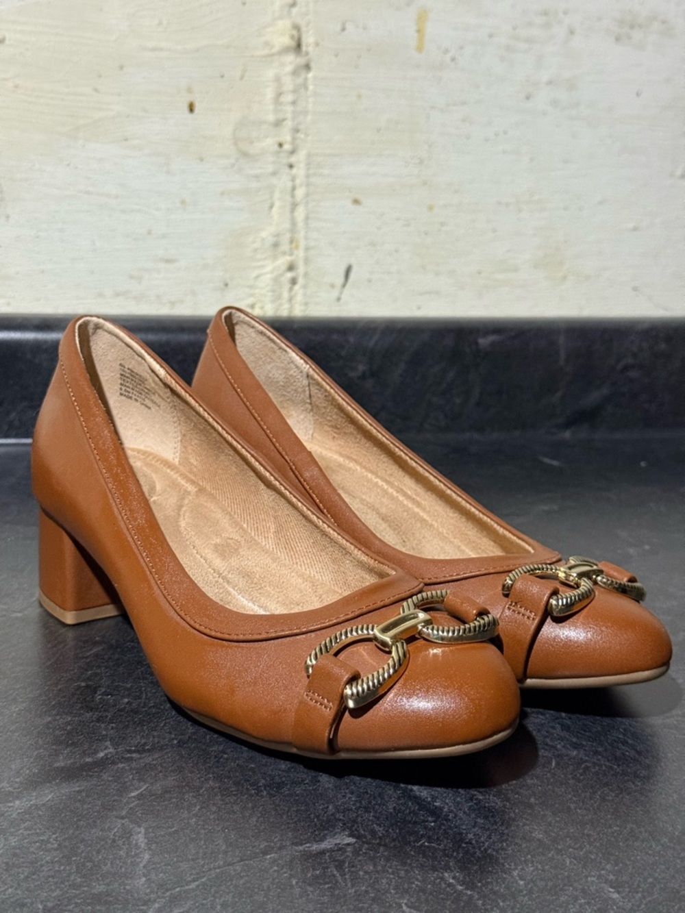 Giani Bernini Womens Amerieep Block Heel Pump 9.5M Brown‎ Faux Leather Horsebit